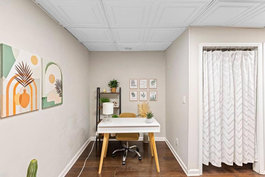 אטלנטה Cozy Buckhead Suite - Great Area, Free Easy Parking, Near Shops And Restaurants מראה חיצוני תמונה